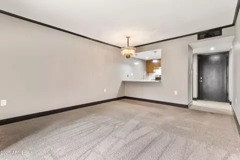 Living - 3033 E Devonshire Ave #1016, Phoenix, AZ 85016 photo 2 of 5