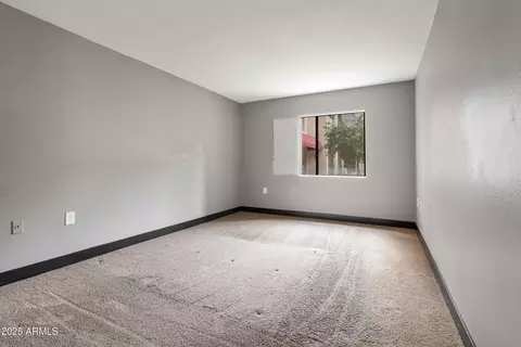 Bedroom - 3033 E Devonshire Ave #1016, Phoenix, AZ 85016 photo 1 of 2