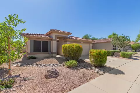 Exterior - 4613 E Walnut Rd, Gilbert, AZ 85298 photo 2 of 11