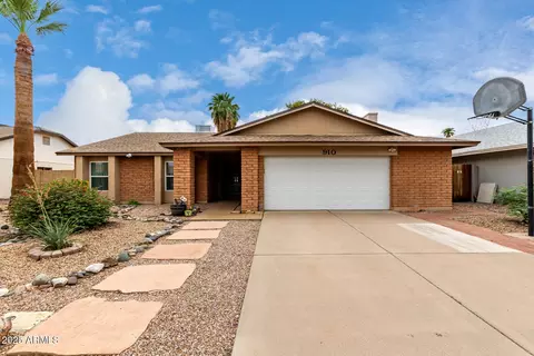 910 W Plata Ave, Mesa, AZ 85210