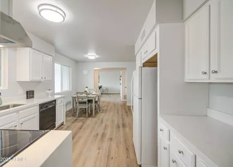 Kitchen - 6027 E Duncan St, Mesa, AZ 85205 photo 1 of 5