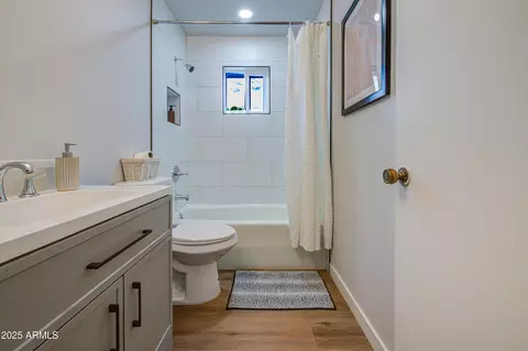 Bath - 6027 E Duncan St, Mesa, AZ 85205 photo 5 of 7