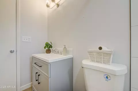 Bath - 6027 E Duncan St, Mesa, AZ 85205 photo 7 of 7
