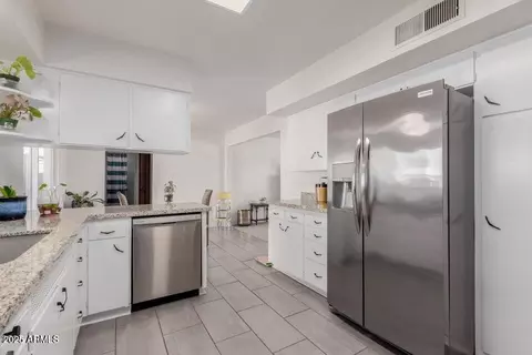 Kitchen - 936 E 8th Pl, Mesa, AZ 85203 photo 3 of 4