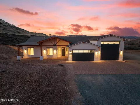 15900 E Lone Fox Trl, Dewey, AZ 86327