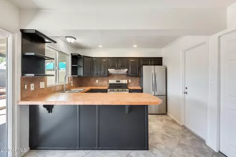 Kitchen - 1047 W Cornell Dr, Tempe, AZ 85283 photo 3 of 3