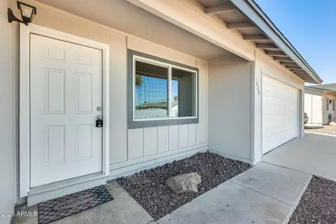 Exterior - 1047 W Cornell Dr, Tempe, AZ 85283 photo 3 of 6