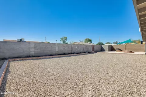 Exterior - 1047 W Cornell Dr, Tempe, AZ 85283 photo 5 of 6