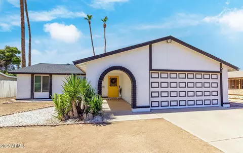 2104 N Pennington Dr, Chandler, AZ 85224