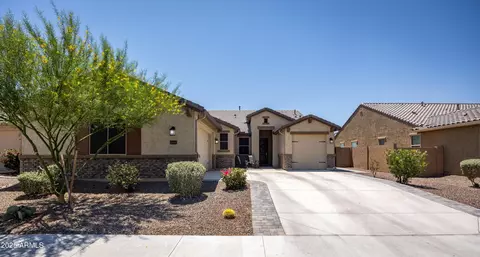 18493 W Hiddenview Dr, Goodyear, AZ 85338
