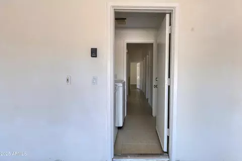 Entry Way - 3211 E Menadota Dr, Phoenix, AZ 85050 photo 6 of 7