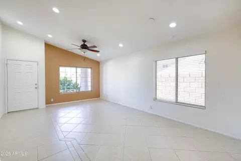 Living - 3211 E Menadota Dr, Phoenix, AZ 85050 photo 6 of 11