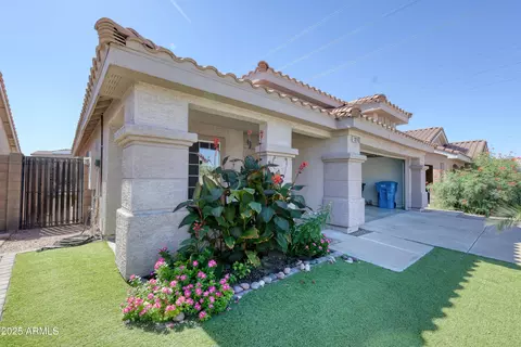 Exterior - 3211 E Menadota Dr, Phoenix, AZ 85050 photo 15 of 15