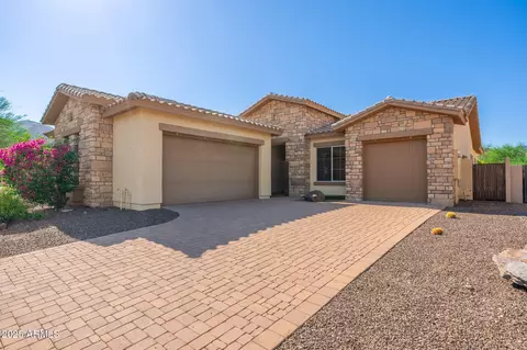 213 E Summerside Rd, Phoenix, AZ 85042