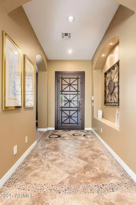 213 E Summerside Rd, Phoenix, AZ 85042 photo 3