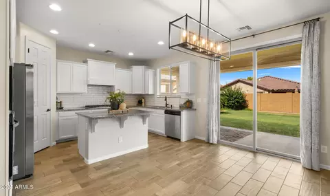 Kitchen - 10220 E Talameer Ave, Mesa, AZ 85212 photo 1 of 3