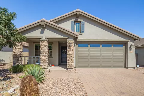 2822 W Blue River Dr, San Tan Valley, AZ 85142