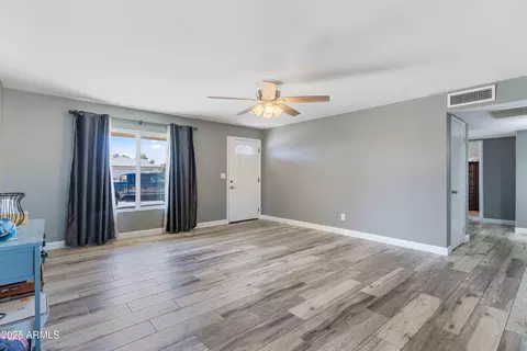 5114 E Nambe St, Phoenix, AZ 85044 photo 9