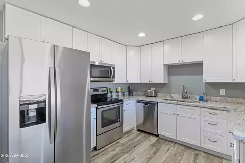 5114 E Nambe St, Phoenix, AZ 85044 photo 5