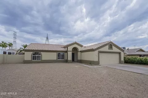 Exterior - 3203 E Dover St, Mesa, AZ 85213 photo 3 of 8