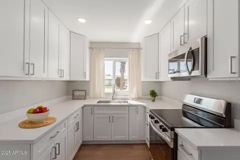 8022 E 1st Ave, Mesa, AZ 85208