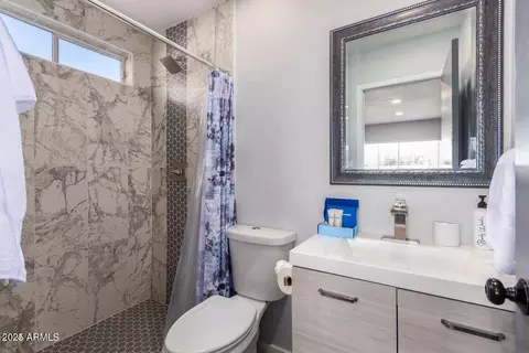 Bath - 2939 E Corrine Dr, Phoenix, AZ 85032 photo 1 of 2