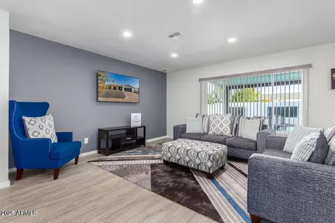 Living - 2939 E Corrine Dr, Phoenix, AZ 85032 photo 3 of 5