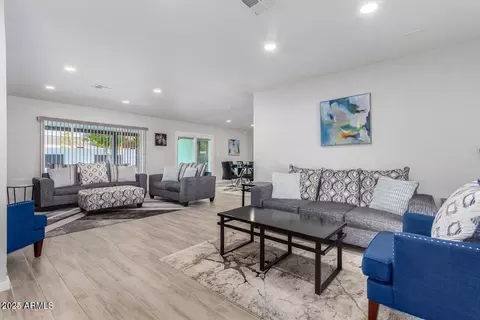 Living - 2939 E Corrine Dr, Phoenix, AZ 85032 photo 1 of 5