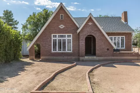 1325 W Willetta St, Phoenix, AZ 85007