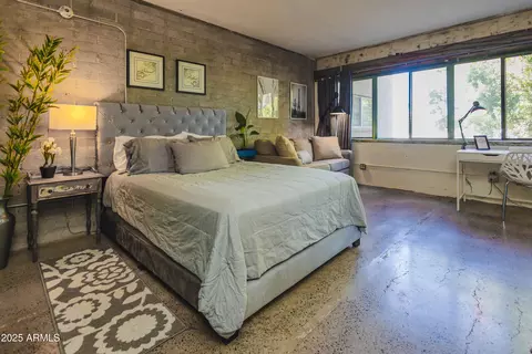 Bedroom - 353 E Thomas Rd #C307, Phoenix, AZ 85012 photo 3 of 7