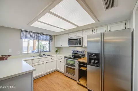 Kitchen - 6205 E Ivy St, Mesa, AZ 85205 photo 1 of 4