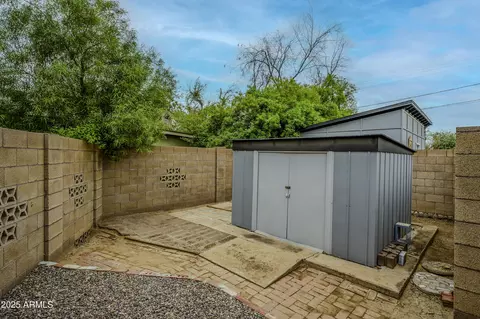 Exterior - 1223 W Solano Dr, Phoenix, AZ 85013 photo 3 of 13