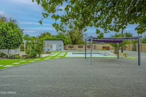 Exterior - 1223 W Solano Dr, Phoenix, AZ 85013 photo 8 of 13