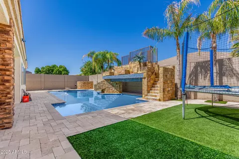 Exterior - 8724 E Hillview St, Mesa, AZ 85207 photo 2 of 9