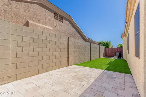 Exterior - 8724 E Hillview St, Mesa, AZ 85207 photo 6 of 9