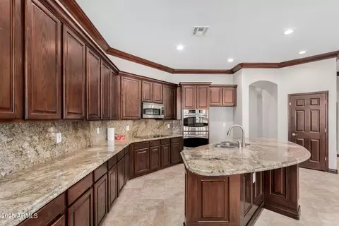 Kitchen - 8724 E Hillview St, Mesa, AZ 85207 photo 2 of 3