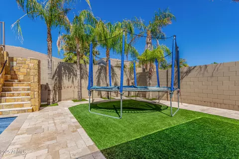 Exterior - 8724 E Hillview St, Mesa, AZ 85207 photo 7 of 9