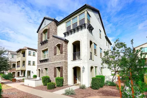 1679 E Hampton Ln, Gilbert, AZ 85295