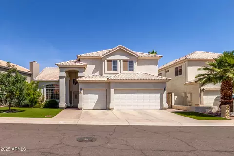 1343 E Amberwood Dr, Phoenix, AZ 85048