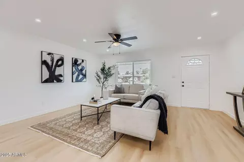 Living - 6718 N 30th Ave, Phoenix, AZ 85017 photo 1 of 5