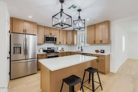 Kitchen - 6718 N 30th Ave, Phoenix, AZ 85017 photo 1 of 4