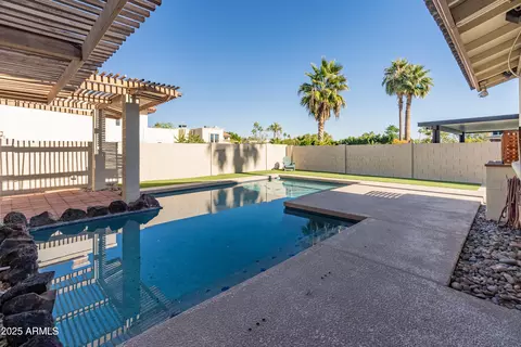 Exterior - 4652 E Piedmont Rd, Phoenix, AZ 85044 photo 2 of 10