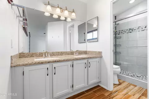 Bath - 4652 E Piedmont Rd, Phoenix, AZ 85044 photo 2 of 4