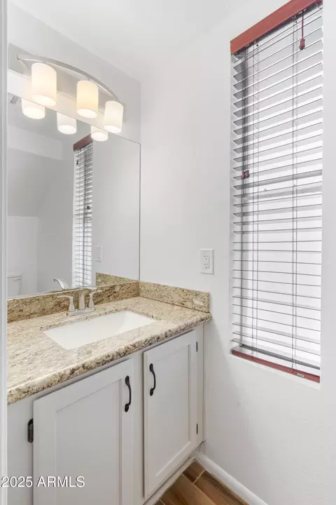 Bath - 4652 E Piedmont Rd, Phoenix, AZ 85044 photo 1 of 4