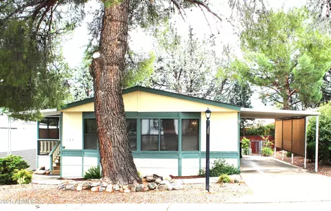 1077 Az-89a -- #125, Clarkdale, AZ 86324