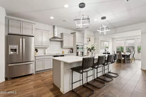 7180 W Tombstone Trl, Peoria, AZ 85383