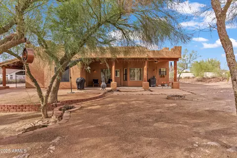 Exterior - 613 S Val Vista Rd, Apache Junction, AZ 85119 photo 2 of 4