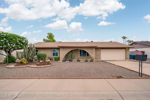 4915 W Larkspur Dr, Glendale, AZ 85304