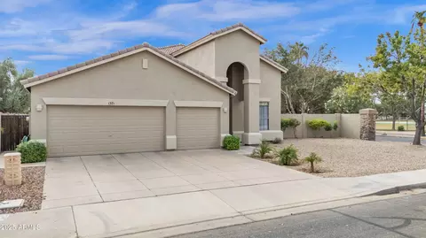 1371 E Fairview St, Chandler, AZ 85225