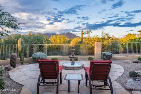 10260 E Filaree Ln, Scottsdale, AZ 85262